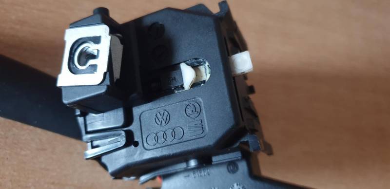 ox_przelacznik-zespolony-altea-leon-toledo-ii-golf-jetta-tiguan