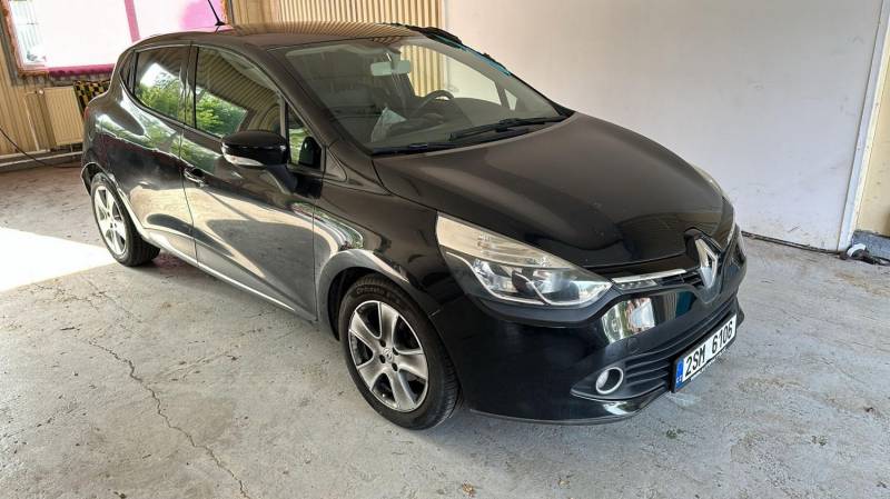 ox_renault-clio-2013-70tys-przebieg