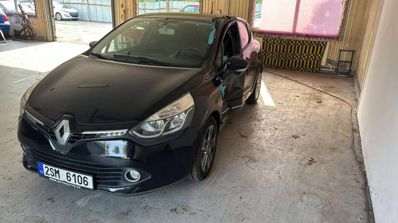 ox_renault-clio-2013-70tys-przebieg