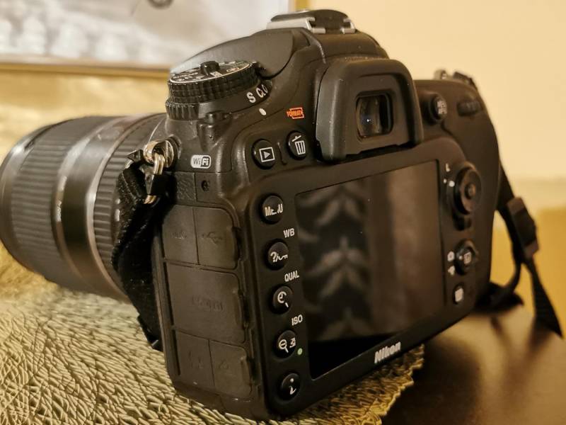 ox_aparat-fotograficzny-nikon-d7200-do-nauki