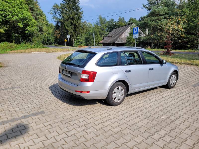 ox_skoda-octavia-2014r-16tdi-bezwypadkowa