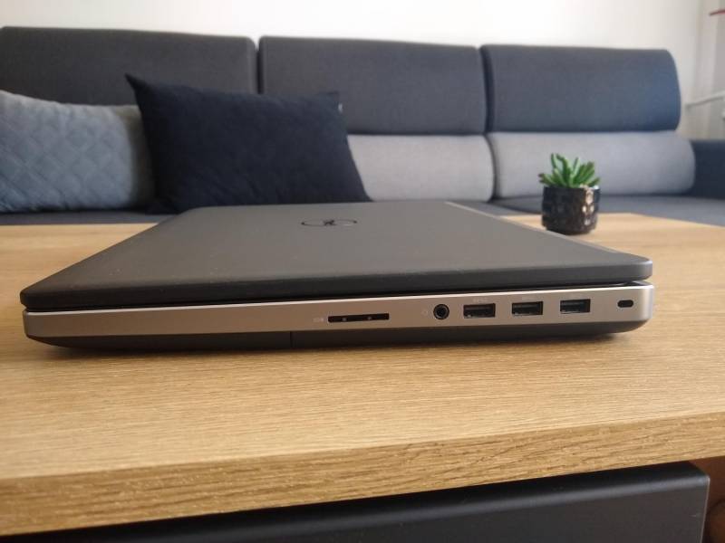 ox_dell-precision-7520-intel-core-i7-27ghz-32gb-ram-ssdhdd-win11