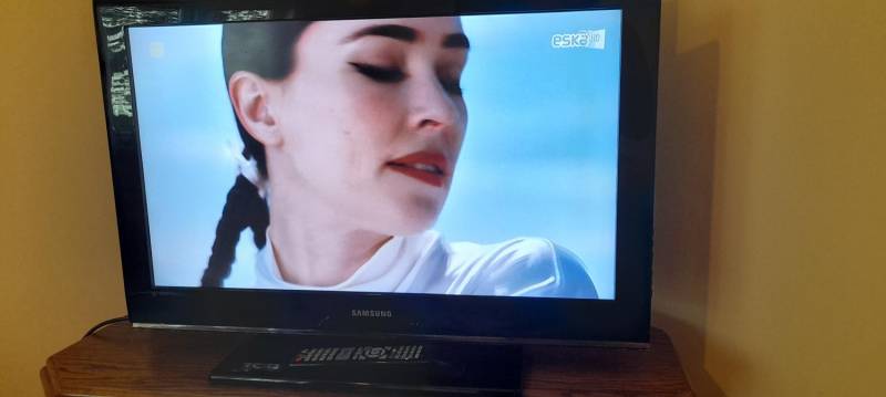 ox_telewizor-32-cale-samsung