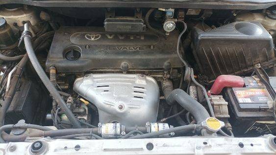 ox_sprzedam-samochod-toyota-avensis-verso