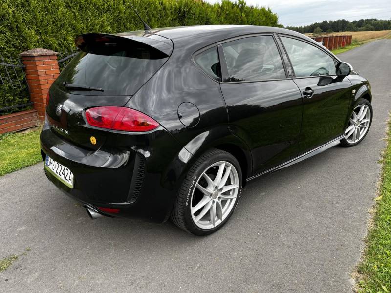 ox_seat-leon-wersja-sport-2010-r-14-benz-125-km-priv-cena-tylko-2-dni