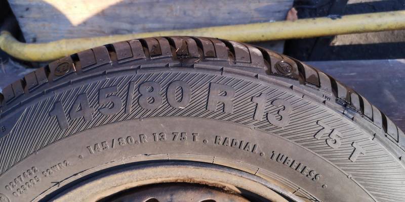 ox_kola-seicento-z-oponami-barum-14580-r13