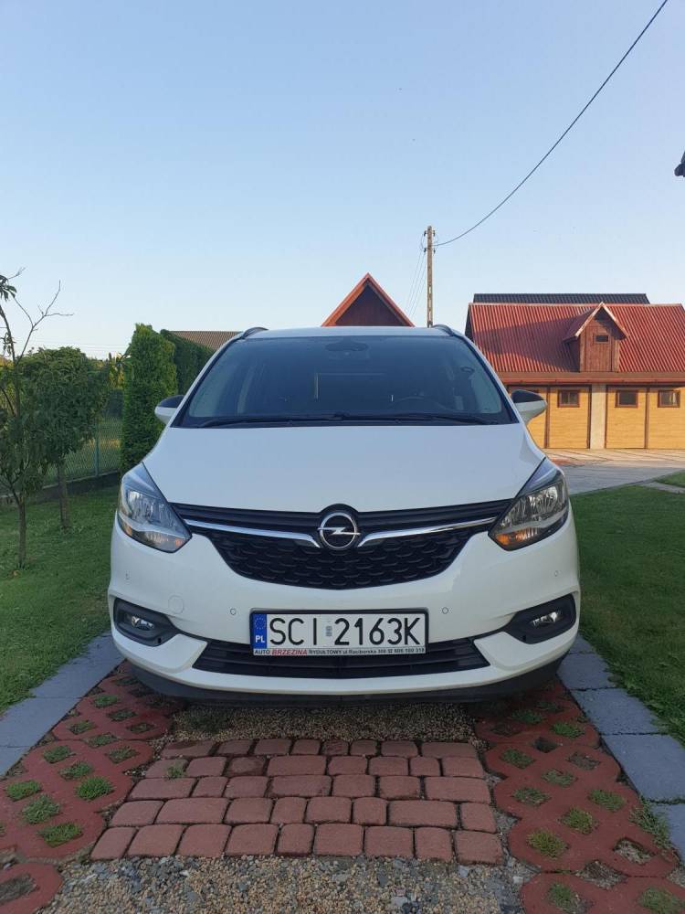 ox_opel-zafira-2018r-spalanie-4-litry-16-cdti-ecoflex-136-km