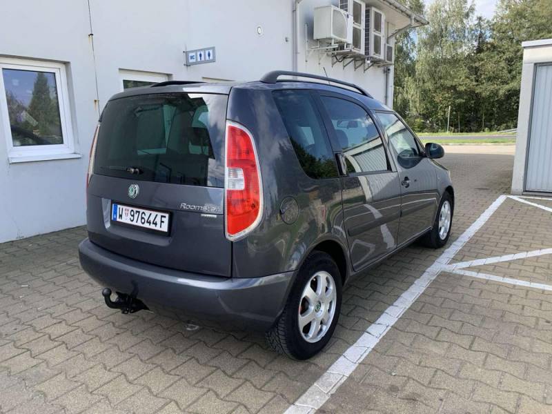 ox_skoda-roomster-14-benzyna-rok-2009-klimatyzacja-hak-163tys-km