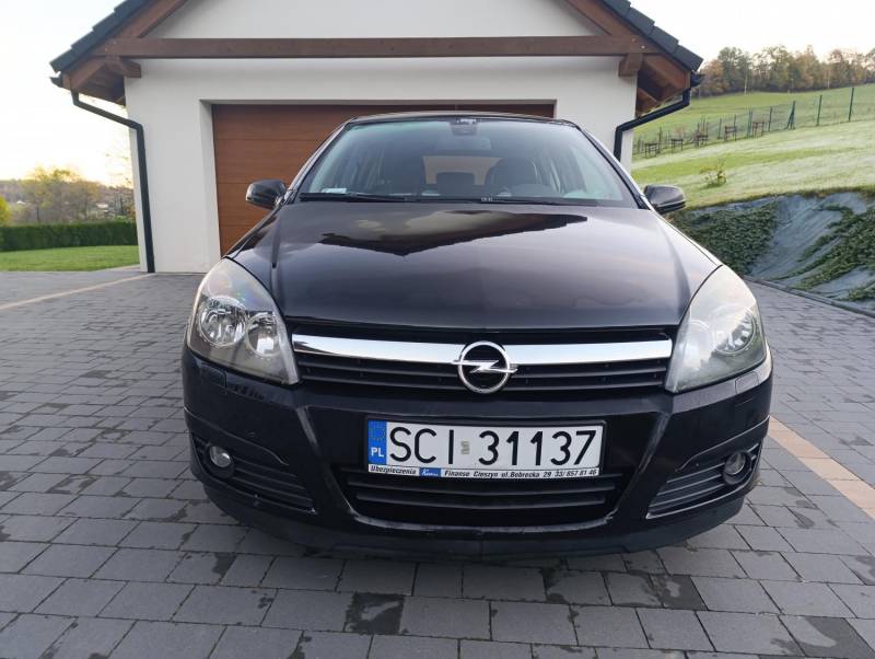 ox_sprzedam-opel-astra-h-16-benzyna