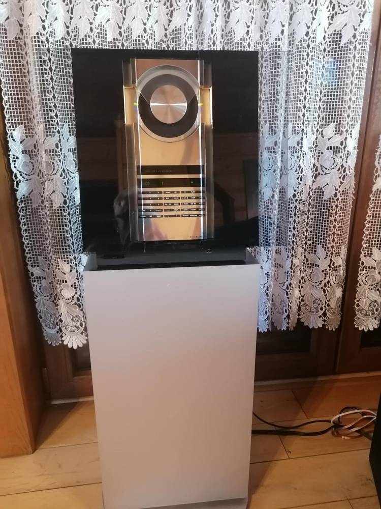 ox_bang-olufsen-ouverture-z-oryginalna-noga-bo