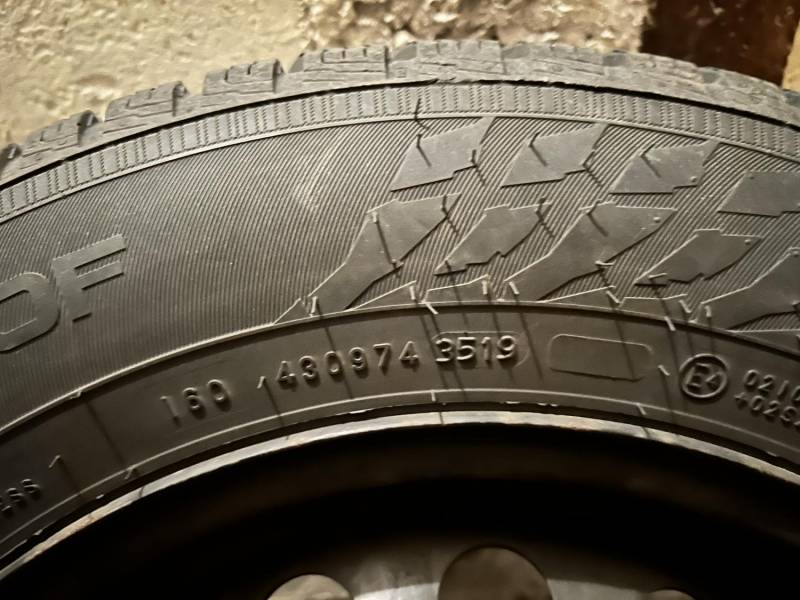 ox_kola-zimowe-stalowe-15-toyota-corolla