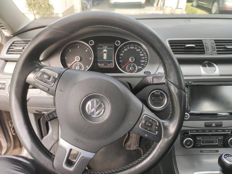 ox_vw-passat-b7-kombi-20-tdi140-km-udokumentowany-przebieg