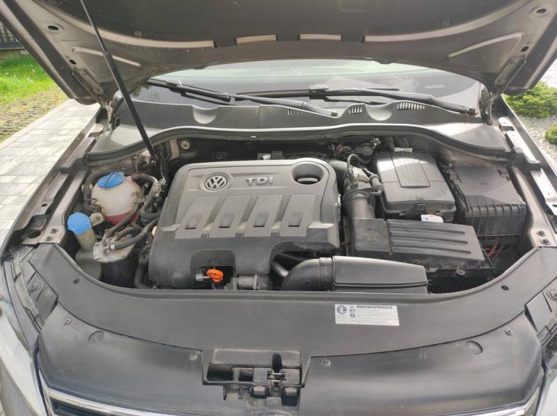 ox_vw-passat-b7-kombi-20-tdi140-km-udokumentowany-przebieg
