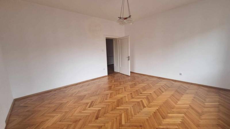 ox_mieszkanie-w-kamienicy-w-centrum-cieszyna-na-sprzedaz