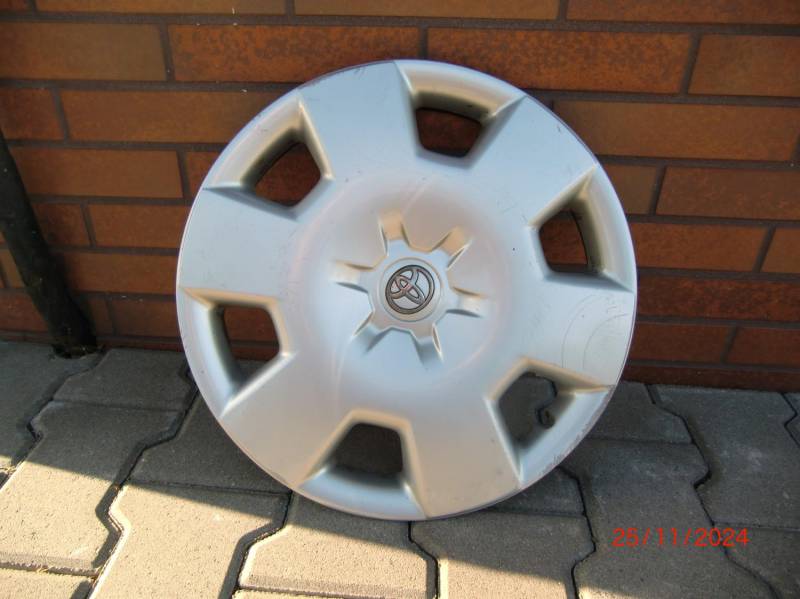 ox_oryginalne-kolpaki-do-toyoty-corolla-15-cali