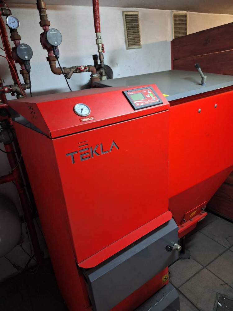 ox_sprzedam-piec-tekla-draco-uzywany-24-kw-zbiornik-na-wode-140l