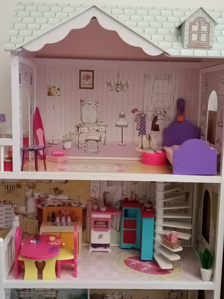 ox_domek-dla-lalek-barbie