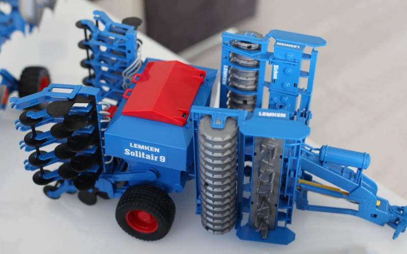 ox_sprzedam-traktor-bruder-z-akcesoriami