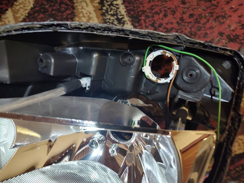 ox_lampa-ford-fusion-lift-lewa-przod