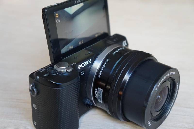 ox_aparat-sony-a5000-zadbany