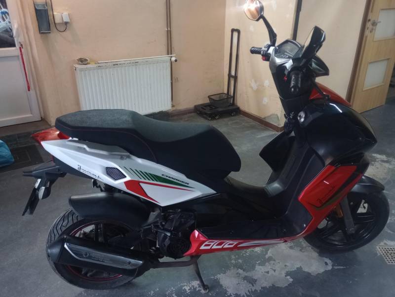 ox_skuter-junak-806-12550