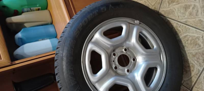 ox_sprzedam-kola-195x65x16-do-dacia-duster-zimowe