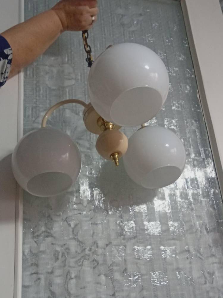ox_lampa-sufitowa-3-ramienna-w-bdb-stanie