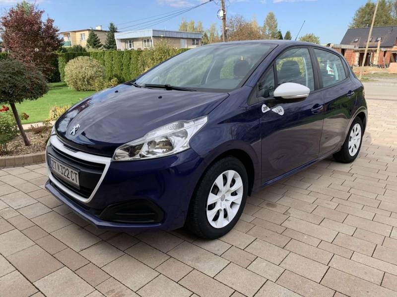 ox_peugeot-208-rok-2015-10-benzyna-bezwypadkowy-klimatyzacja
