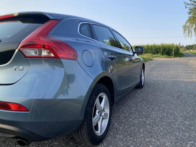 ox_volvo-v40-t3-benzyna