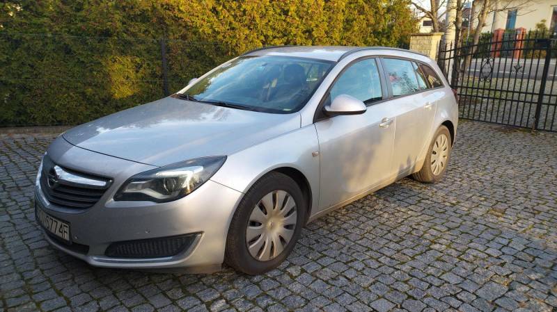 ox_opel-insignia-20-2015-kombi-diesel-hak
