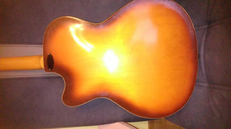 ox_gitara-jazz-defil-antyk
