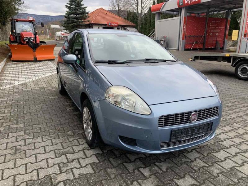 ox_fiat-grande-punto-14-benzyna-8v-klima-2009r