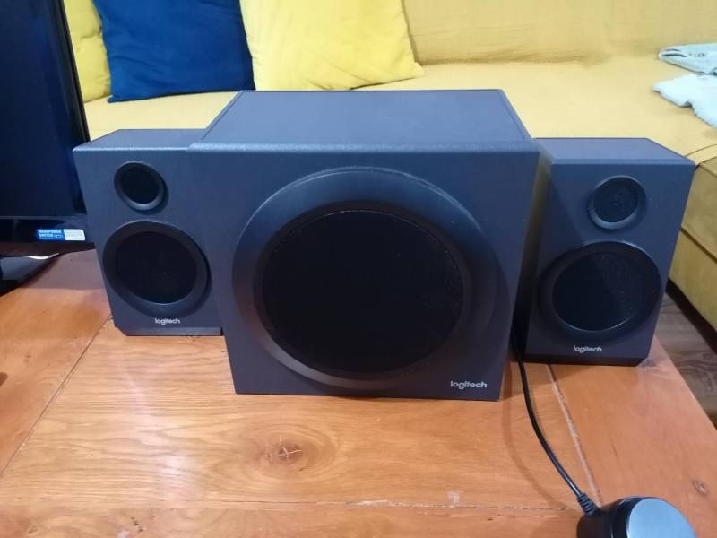 ox_komputer-dell-optiplex-30204gb120ssdwin10-monitor-glosniki