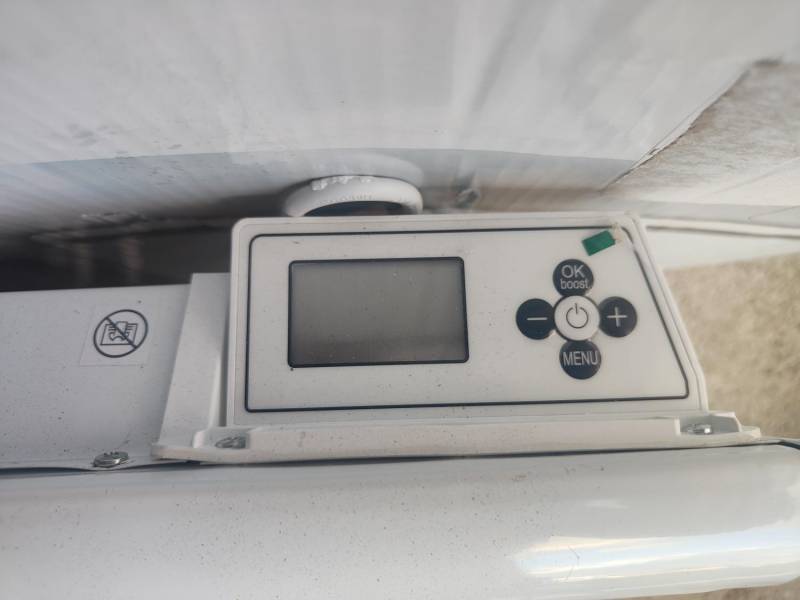 ox_grzejnik-elektryczny-panelowy-carrera-cayenne-051111-lcd-1500w