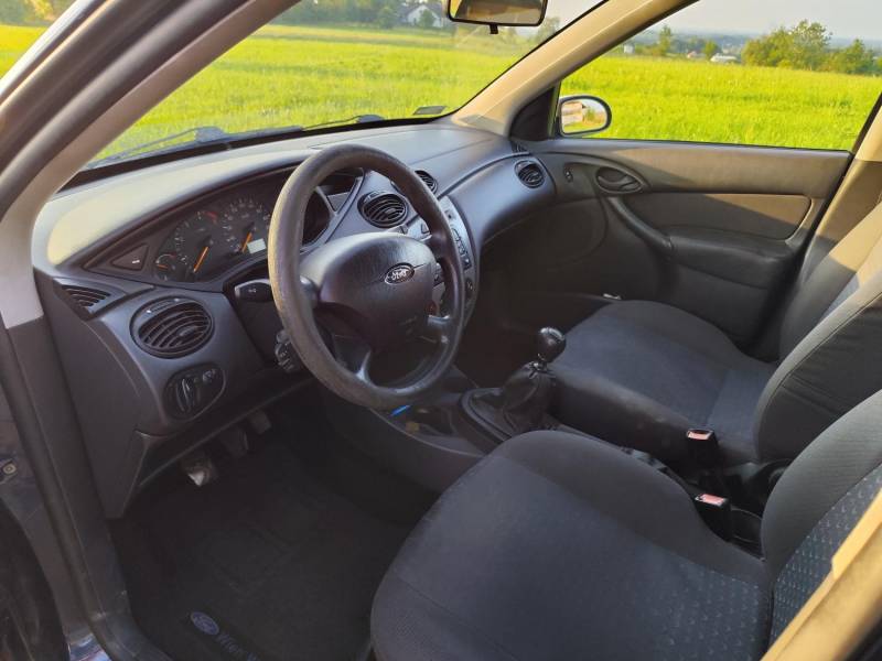 ox_ford-focus-kombi