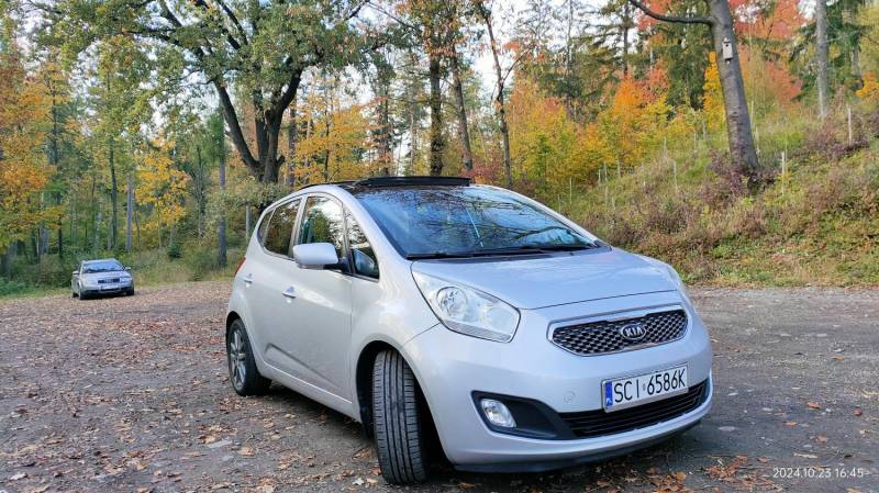 ox_kia-venga-panorama-16-crdi-2010-rok-173-000km-szary-metalik