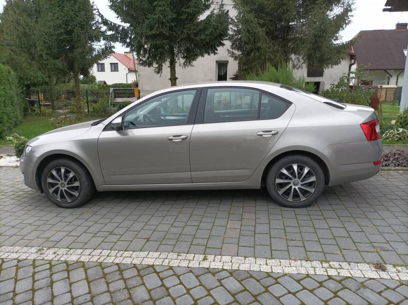 ox_skoda-octavia-iii-14-tsi-krajowa-2013r-140-tys-km