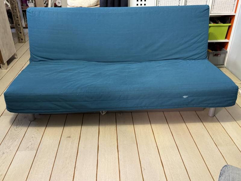 ox_sofa-rozkladana-w-dobrym-stanie-ikea-200x140