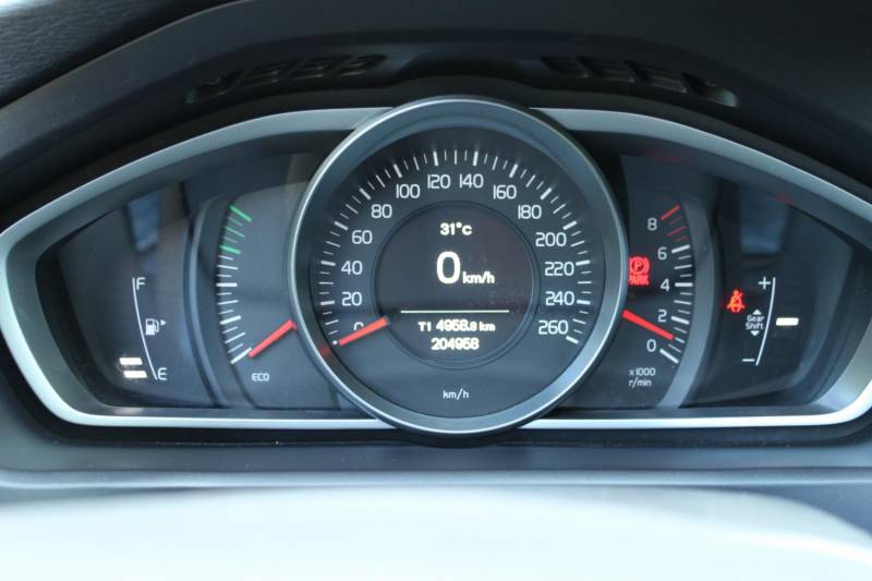 ox_volvo-v40-t3
