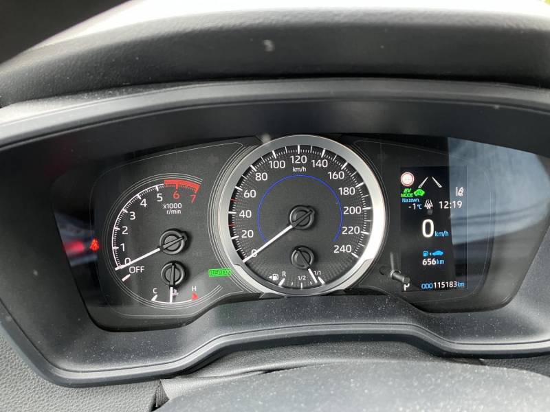 ox_toyota-corolla-ts-kombi-hybryda-2019