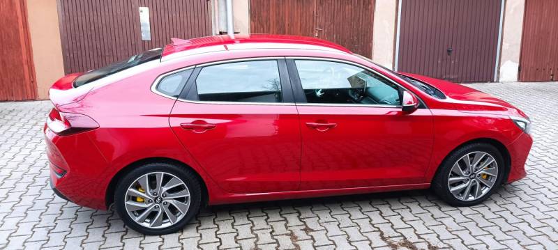 ox_sprzedam-hyundai-i30-fastback