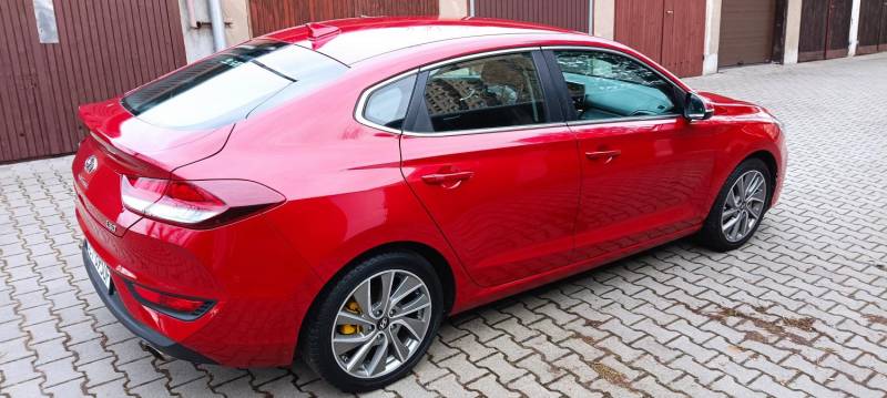 ox_sprzedam-hyundai-i30-fastback