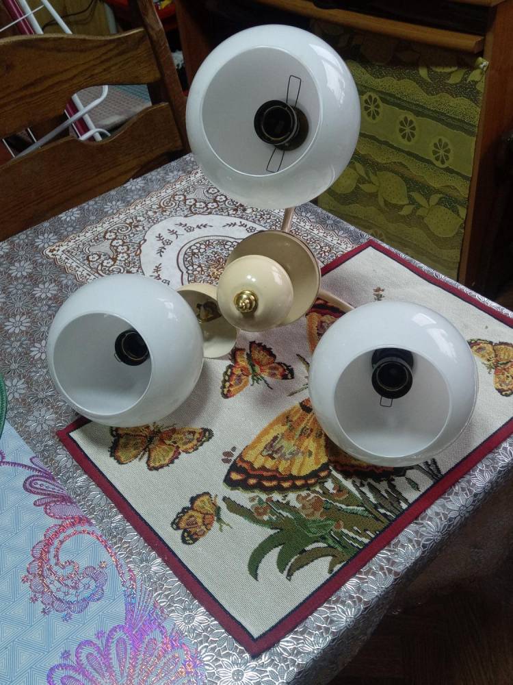 ox_lampa-sufitowa-3-ramienna-w-bdb-stanie