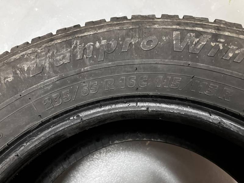 ox_opony-zimowe-23565r16-rok-2019-do-busa