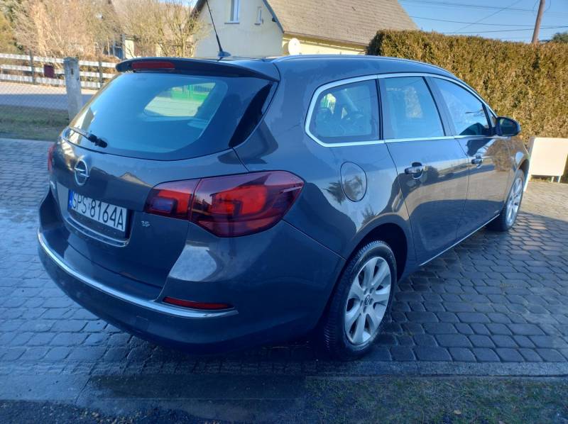 ox_opel-astra-opel-astra-j-lift-2014r-sports-tourer-16-115km-benzyna