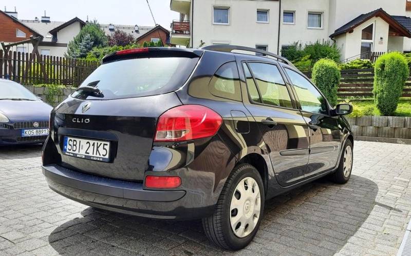 ox_renaultclio-grandtour-salonowysilnik-12-tce-100-bezwypadkowy121800km