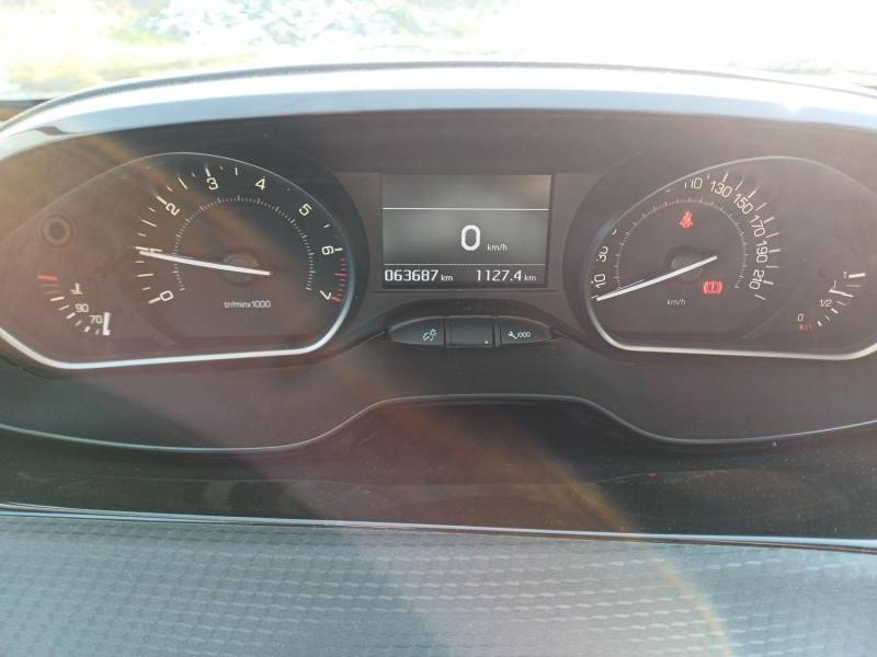 ox_peugeot-208