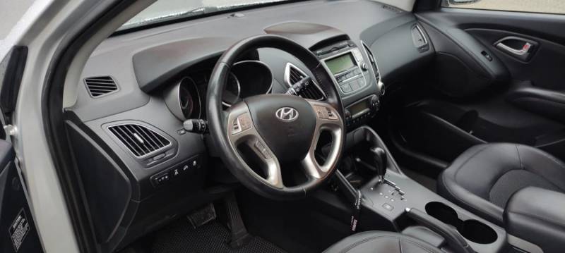 ox_hyundai-ix35-2012