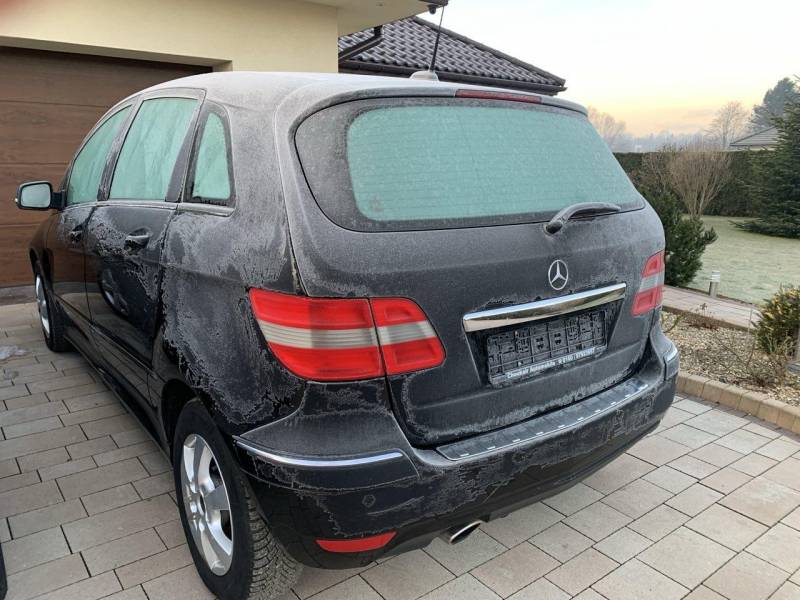 ox_mercedes-b-klasse-17-benzyna-rok-2009-hak-bezwypadkowy-maly-przebieg