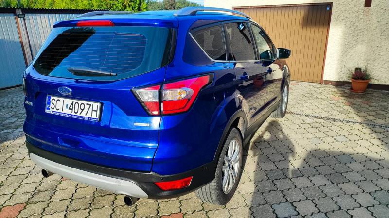 ox_ford-kuga-2018-70-300-km-bogate-wyposazenie